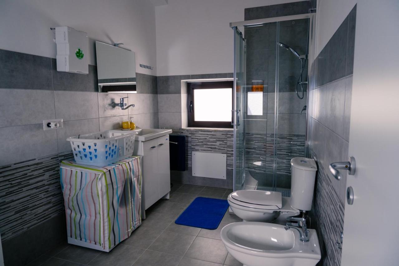 U Passiaturi Big House Apartman Catania-Fontanarossai nemzetközi repülőtér Kültér fotó